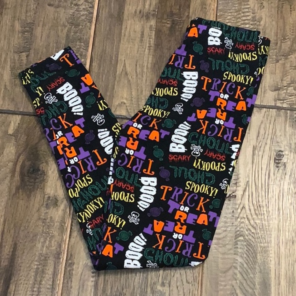 Halloween leggings for girl size large.
